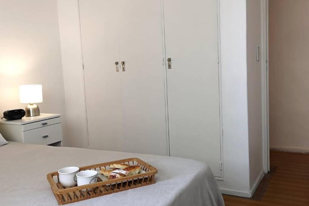 2 Ambientes En Almagro En Av Corrientes Para 2 Personas Appartement Buenos Aires Buitenkant foto